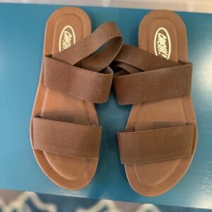 Brown sandal Sz 8